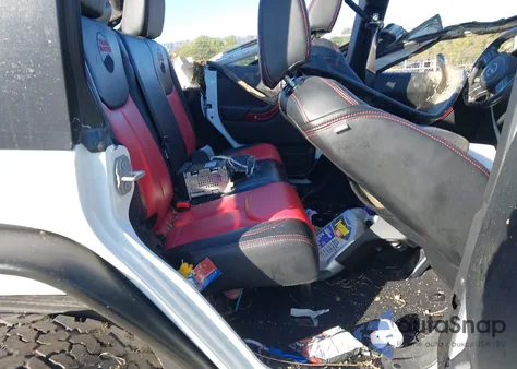 2017 Jeep Wrangler Unlimited Sport 4X4 из США, поврежденный, VIN 1C4HJWDG0HL572268